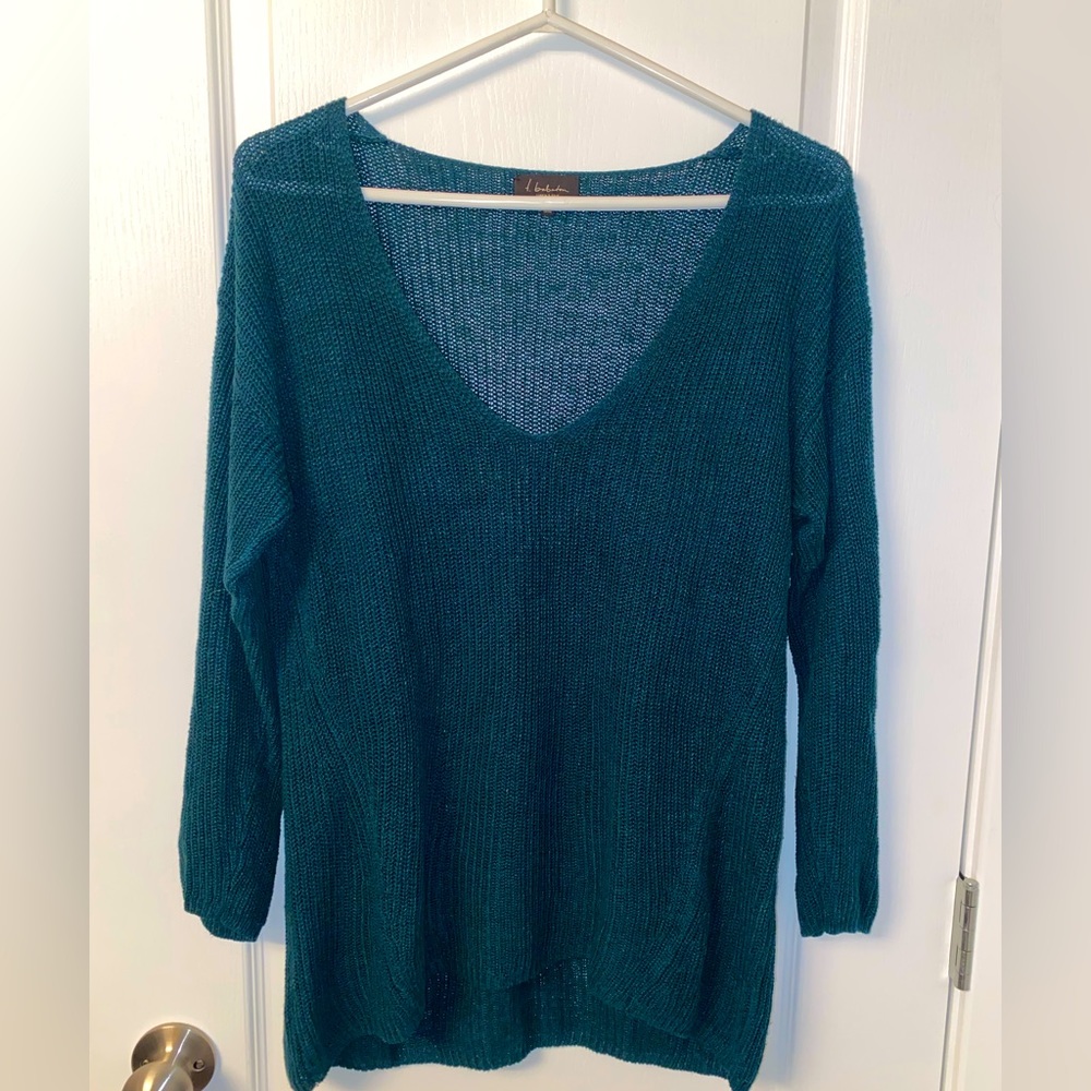 Aritzia Babaton linen and silk top